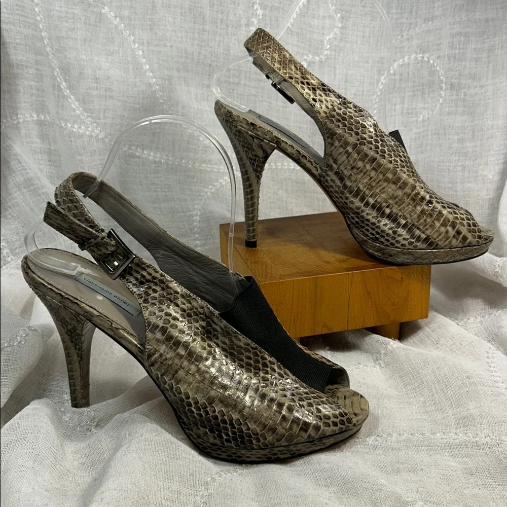 NWOT Classiques Entier python snake leather heels with hidden platform